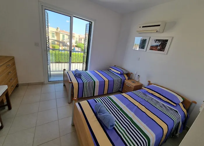 Cyprus 2 Beds Ensuite Pool Patio Wifi Parking