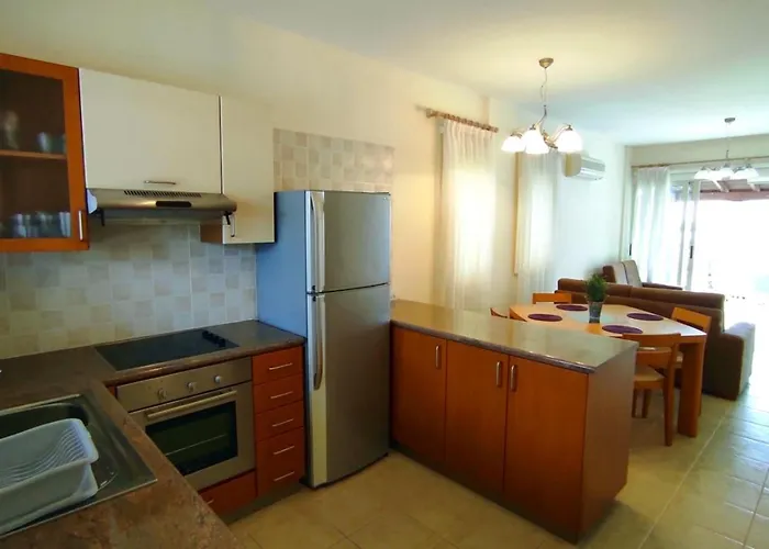 Bungalow Sea Paradise - Beachfront Escape With Sea View