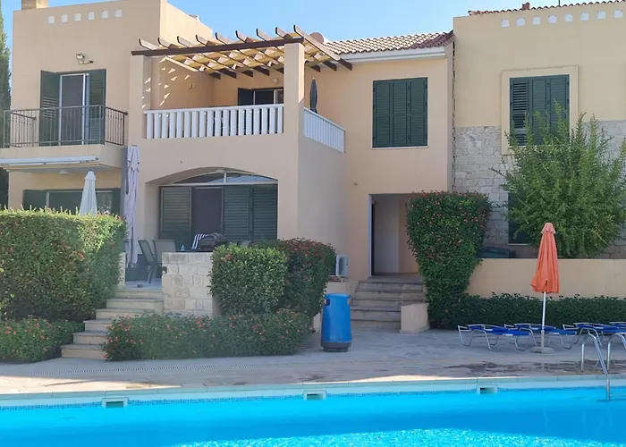 Cyprus-2 Bedrooms Both Ensuite Pool Patios Wifi
